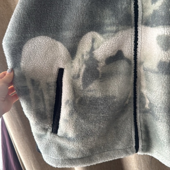 Found Free People Black and Gray Fleece Jacket with HORSE Print - Picture 2 of 3